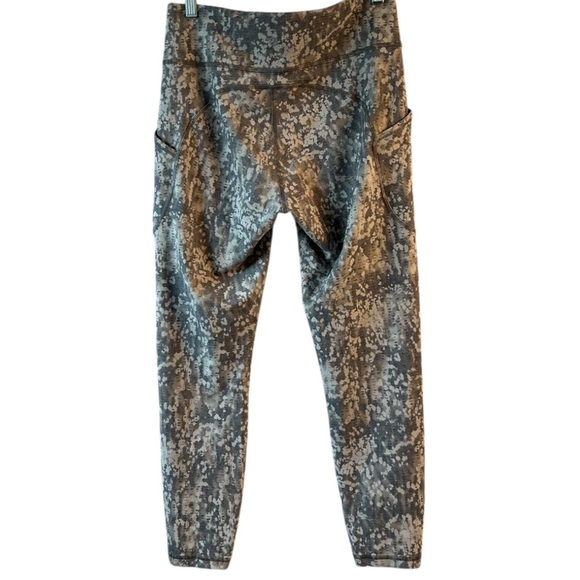 Lululemon Athletica Invigorate high rise crop - Picture 8 of 11